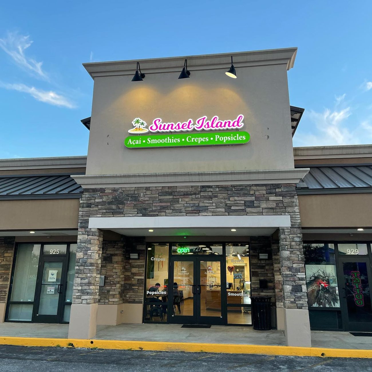 Sunset Island storefront at Majestic Plaza, Vero Beach
